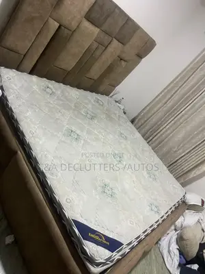 Bed Frame With Foreign Mattress Size. 6x6.