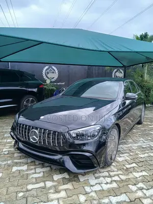 Mercedes-Benz E300 4Matic AWD Sedan (2.0L 4cyl 9A) 2017 Black