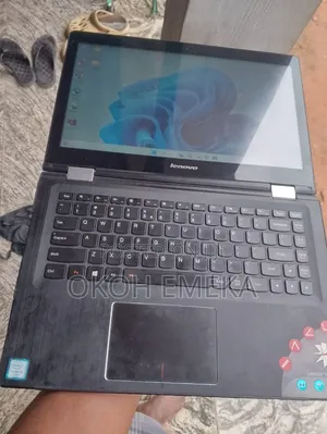 Laptop Lenovo Yoga 330 4GB Intel Core i5 HDD 320GB