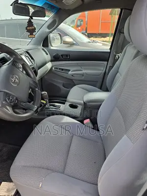 Toyota Tacoma 2015 Gray