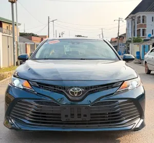 Toyota Camry 2018 Gray