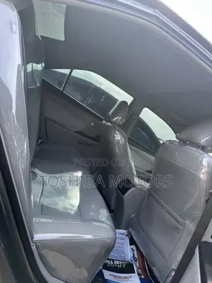 Toyota Camry XLE 4dr Sedan (2.5L 4cyl 6A) 2016 Gray