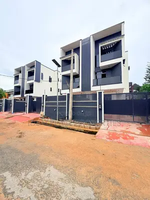 4bdrm Duplex in Adeniyi Jones for sale