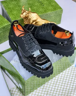 Men’s Black Monogram Patent Leather Chunky Lace-Up Shoes
Size 40-47