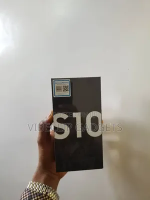 New Samsung Galaxy S10 128 GB White