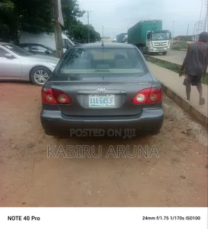 Toyota Corolla 2005 Gray