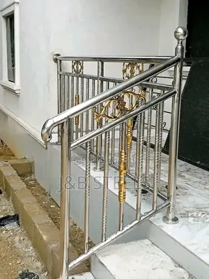 Top Notch Handrail Design