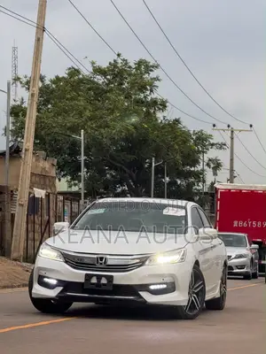 Honda Accord Touring V6 4dr Sedan FWD (3.5L 6cyl 6A) 2017 White