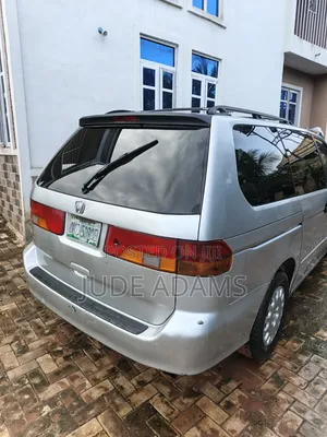 Honda Odyssey 2025 Silver