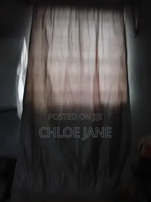 6 Used Curtains Comes With Iron
