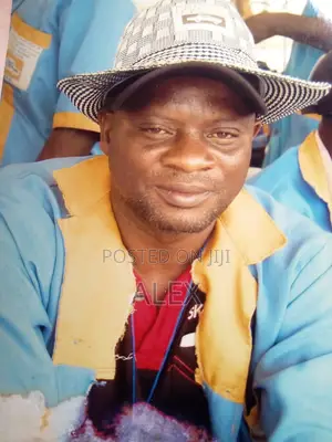 Sir Tee Auto Mechanic
