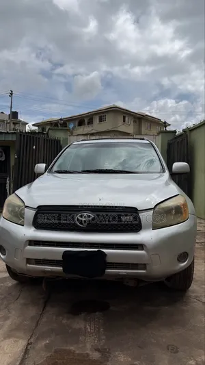 Toyota RAV4 2008 Silver