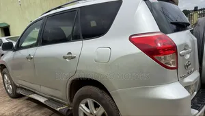 Toyota RAV4 2008 Silver