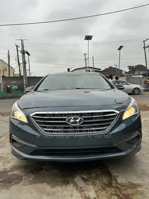 Hyundai Sonata Limited Sedan FWD (2.4L 4cyl 6A) 2016 Blue