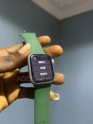 Apple Iwatch SE 2( 2022)