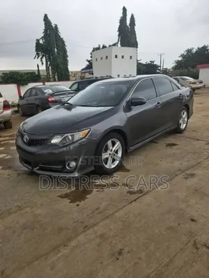 Toyota Camry 2014 Gray