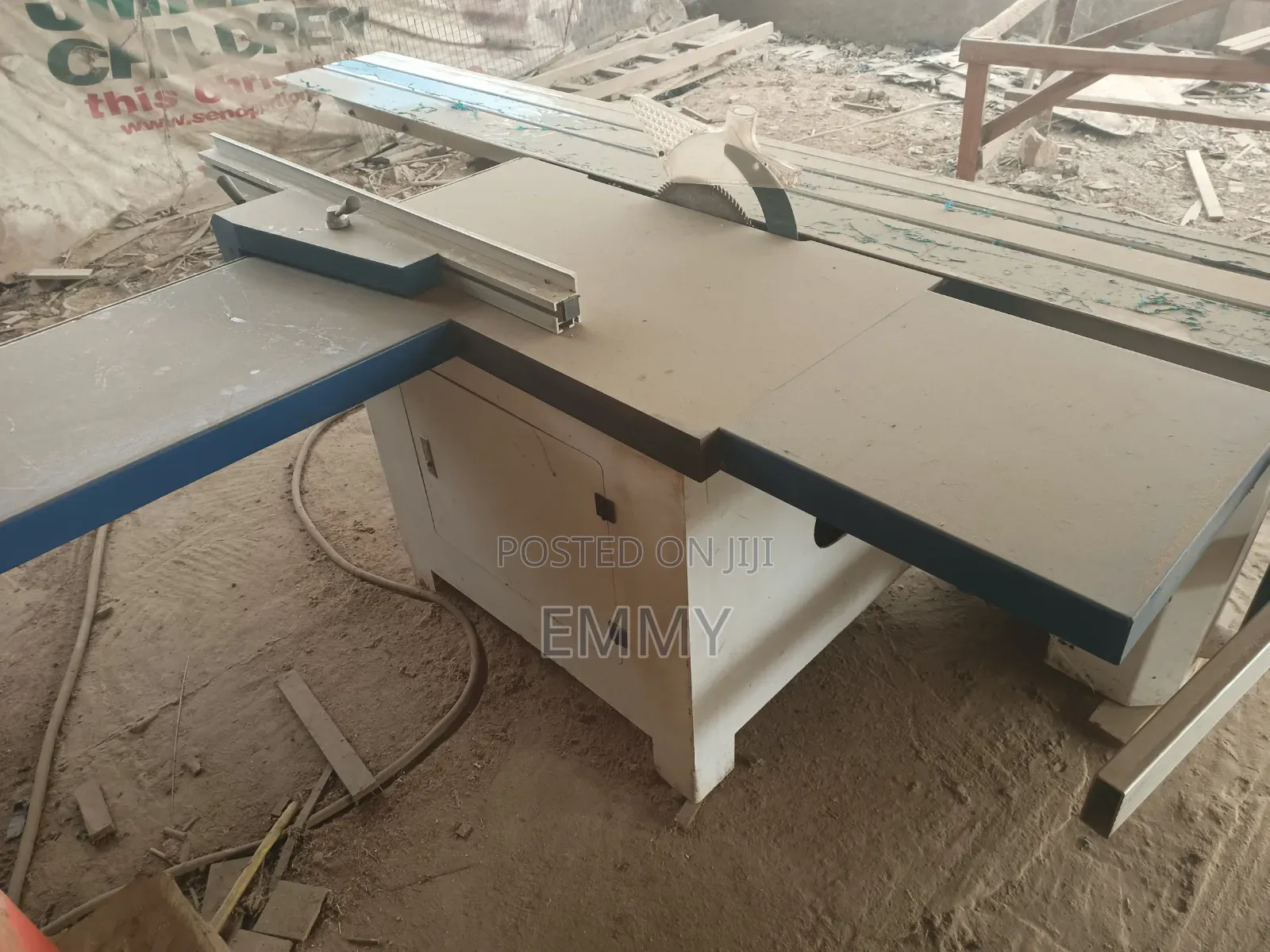 Panel Saw Machine
