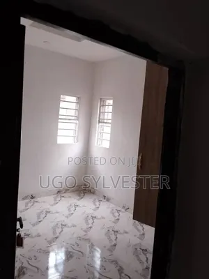 4bdrm Duplex in Drs Street, Oshimili South for sale