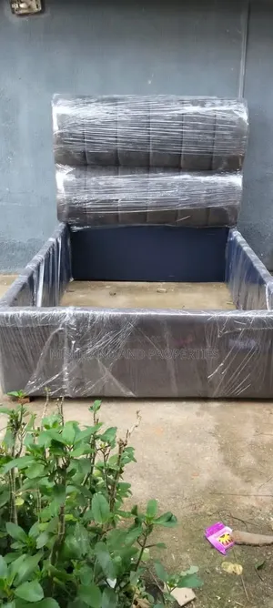 Brand New 6 X 4 Bedstand