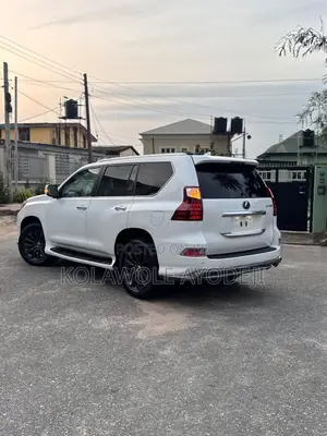 Lexus GX 460 2021 White