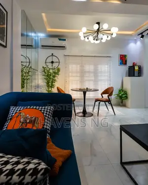 Luxury 1-Bedroom Apartment