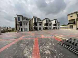 4bdrm Duplex in Kado for sale