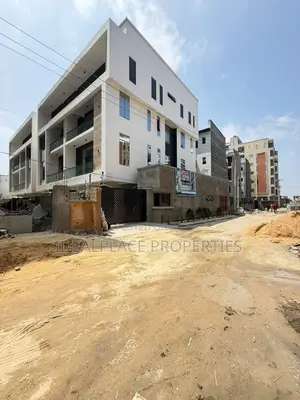 4bdrm Townhouse/Terrace in Lekki Phase 1 for sale