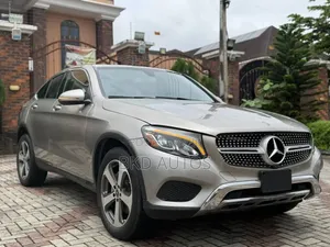 Mercedes-Benz GLC-Class 2019 Gold