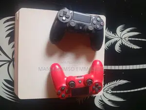 Playstation 4 Slim