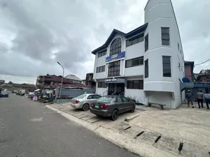 Spacious 4 Rooms Office Space at Veterinary Junction Mokola Ibadan