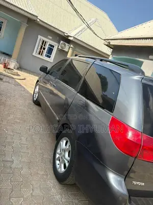 Toyota Sienna XLE Limited 2008 Gray