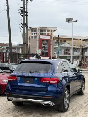 Mercedes-Benz GLC-Class 2016 Blue