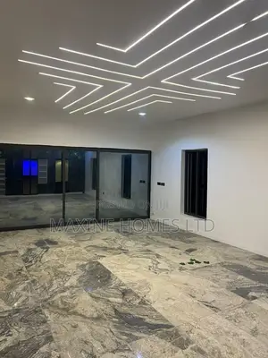 5bdrm Duplex in Naf Valley Asokoro for sale