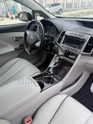 Toyota Venza V6 AWD 2011 Silver