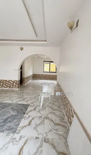 3bdrm Apartment in Runsewe Estate, Igando / Ikotun/Igando for rent