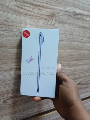 New Apple iPhone Air 256 GB Blue