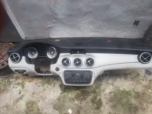 Complete Dashboard With Radio for Mercedes Benz CLA 2015
