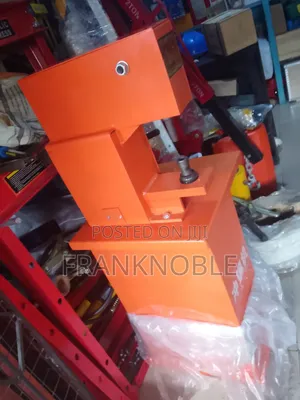 Riveting Machine