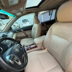 Toyota Highlander 2011 White