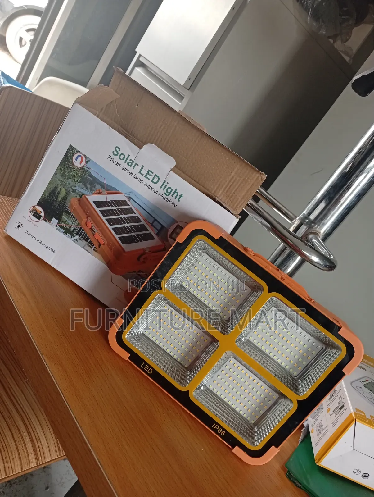 Solar and Rechargeable Led Light