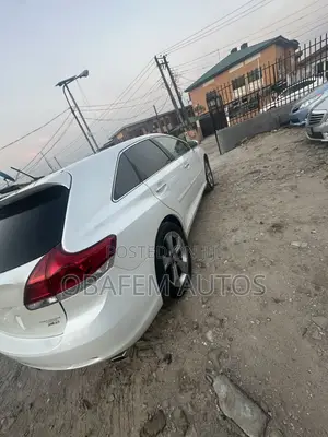 Toyota Venza XLE 4dr Wagon (3.5L 6cyl 6A) 2015 White