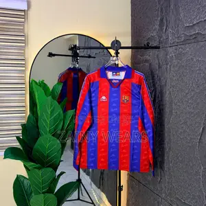 Barcelona Retro Kit, Longsleeve