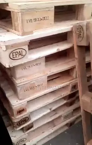 Strong Fancy 120"80 Wooden Pallets