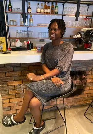 Waitress/ Receptionist/ Guest Services Agent/ Customer Service Rep