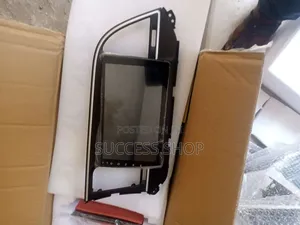 Hyundai Elantra 2015-2019 Navigation System With Reverse Camera