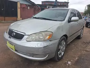 Toyota Corolla 2004 Gray