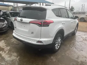 Toyota RAV4 2016 White