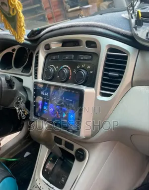 Toyota Highlander 2000-2007 Android Player With Reverse Camera