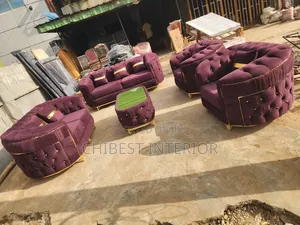 Complete Set of Sitting Room Sofa Couch.