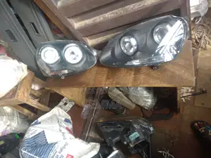 Head Light Golf 5,jetta Fsi